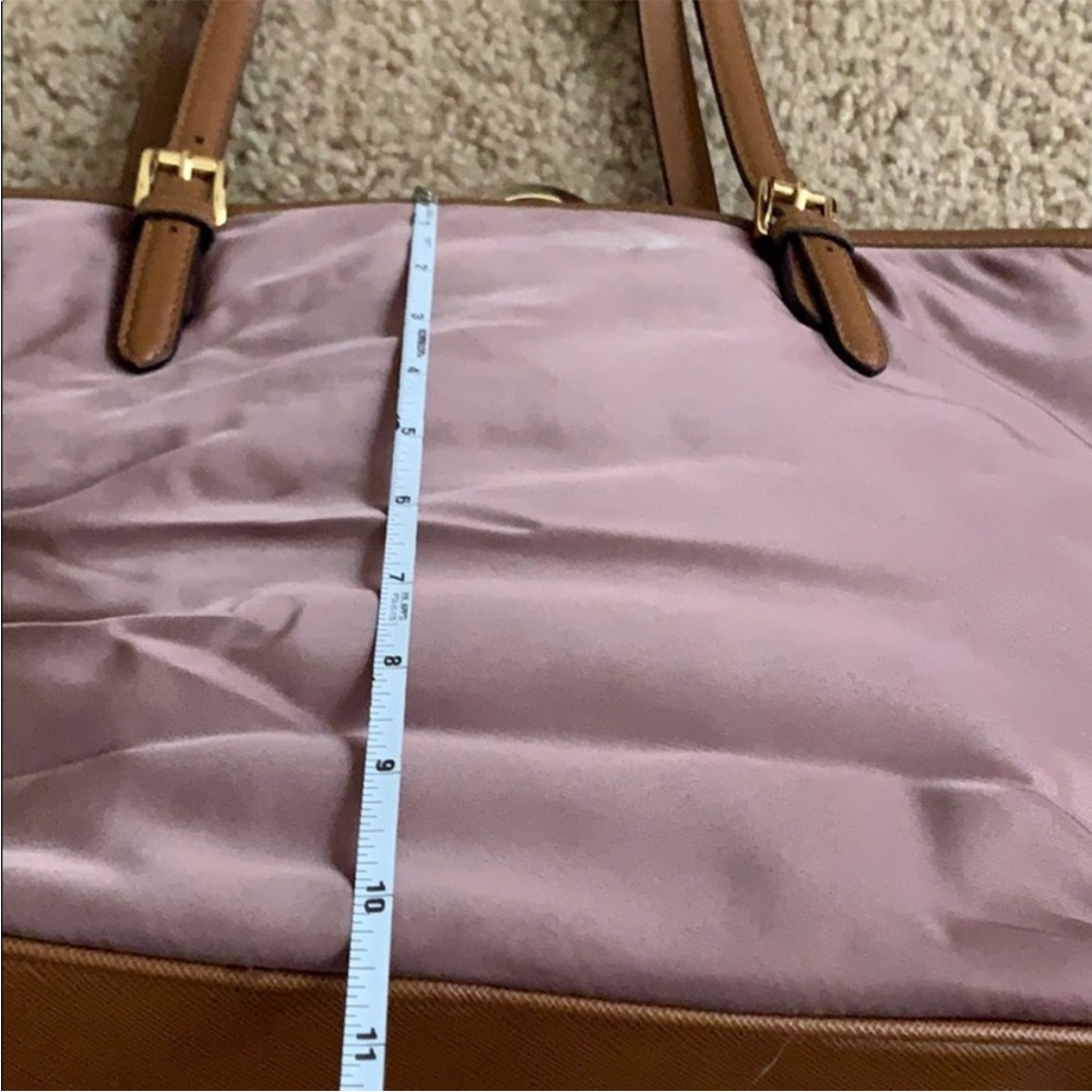 Michael Kors Tan and Mauve Tote Bag - Picture 4 of 7